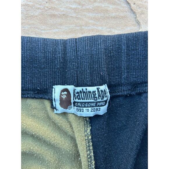 A Bathing Ape BAPE Beach shorts Shark Split Camo Size Medium ? Japan Street wear - Picture 2 of 7